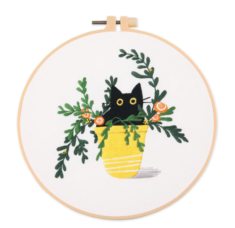 Sweet Cat Embroidery Kit