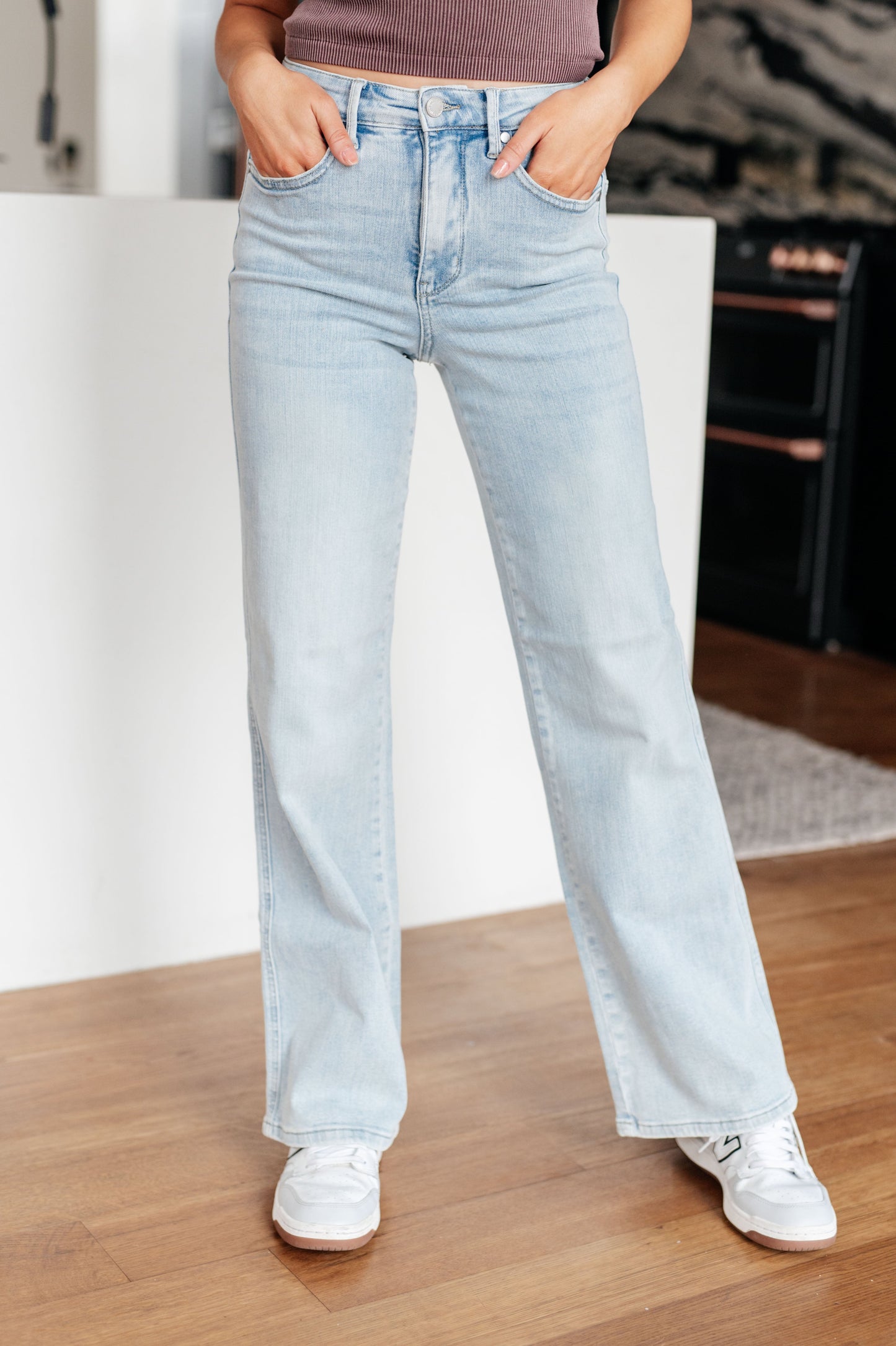 Judy Blue- Brooke High Rise Control Top Vintage Wash Straight Jeans