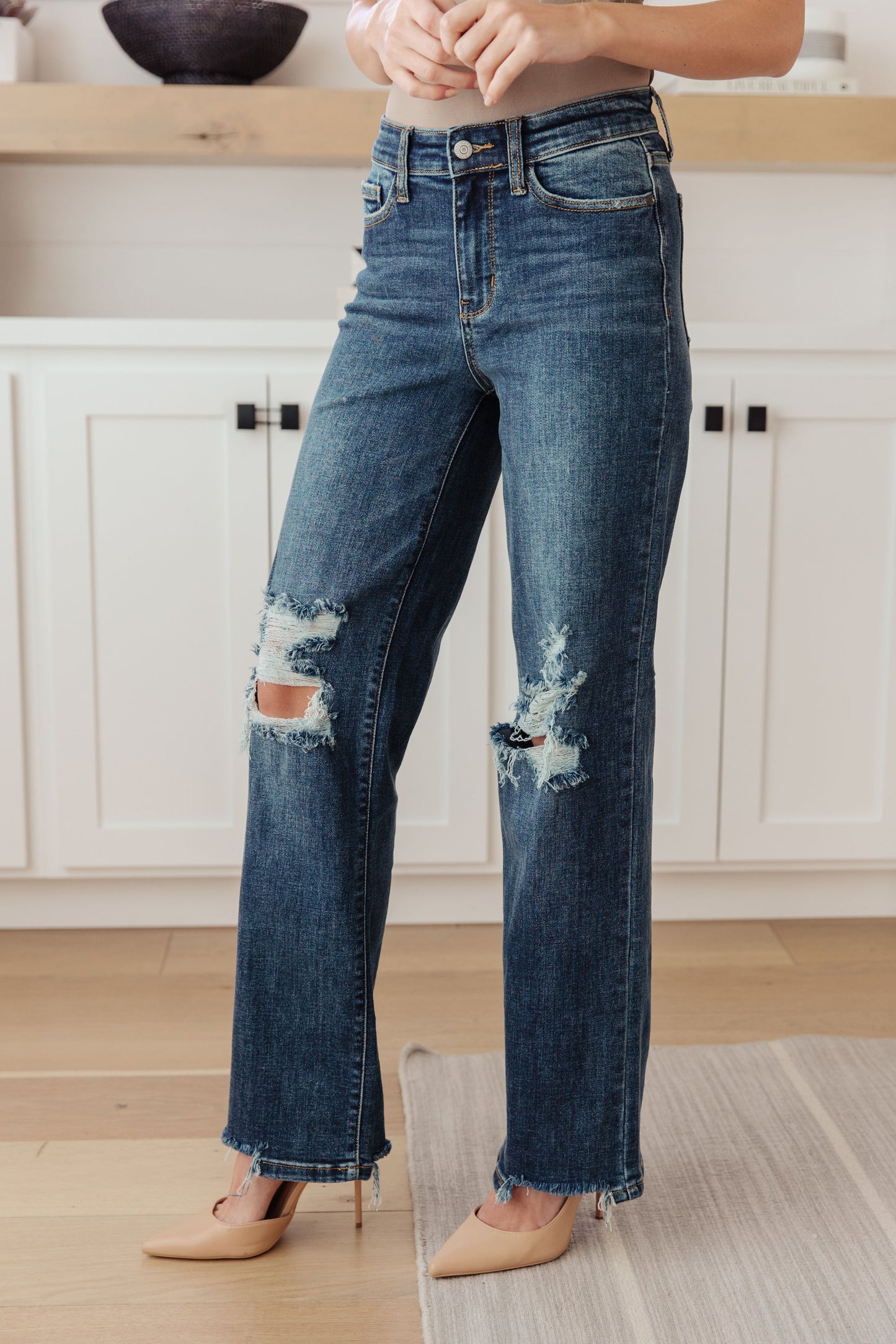 Judy Blue-Rose High Rise 90's Straight Jeans in Dark Wash